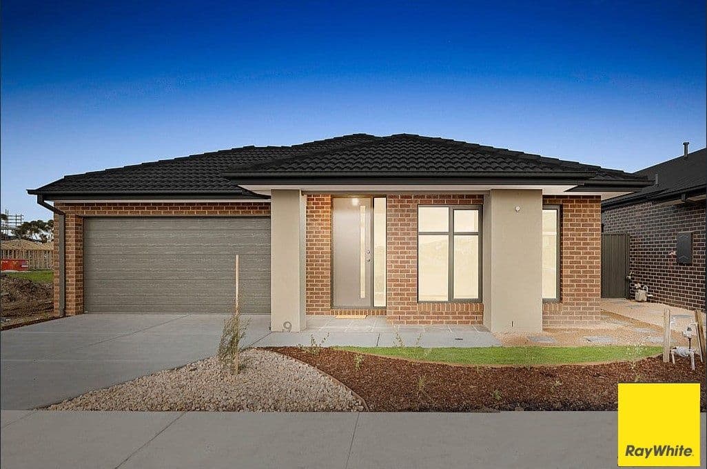 10 Mainland Way, Werribee VIC 3030, Werribee - Thumbnail 2