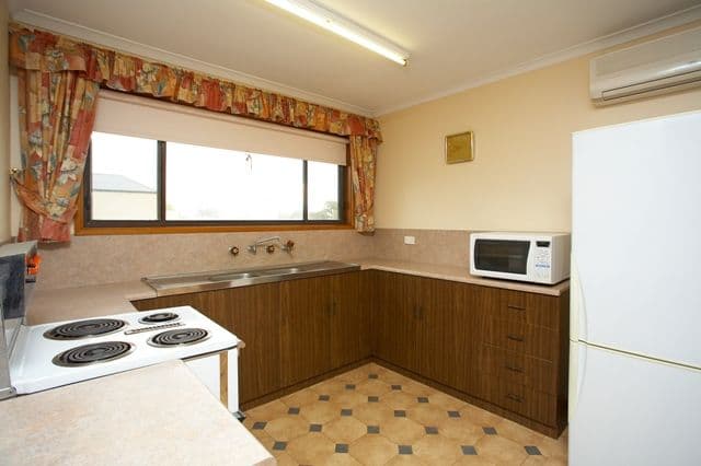 9 Scrymgour Road, PORT ELLIOT SA 5212, Port Elliot - Thumbnail 4