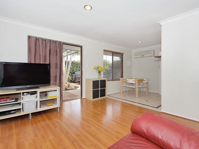 35 Moldavia Street, TUART HILL WA 6060, Tuart Hill - Thumbnail 3