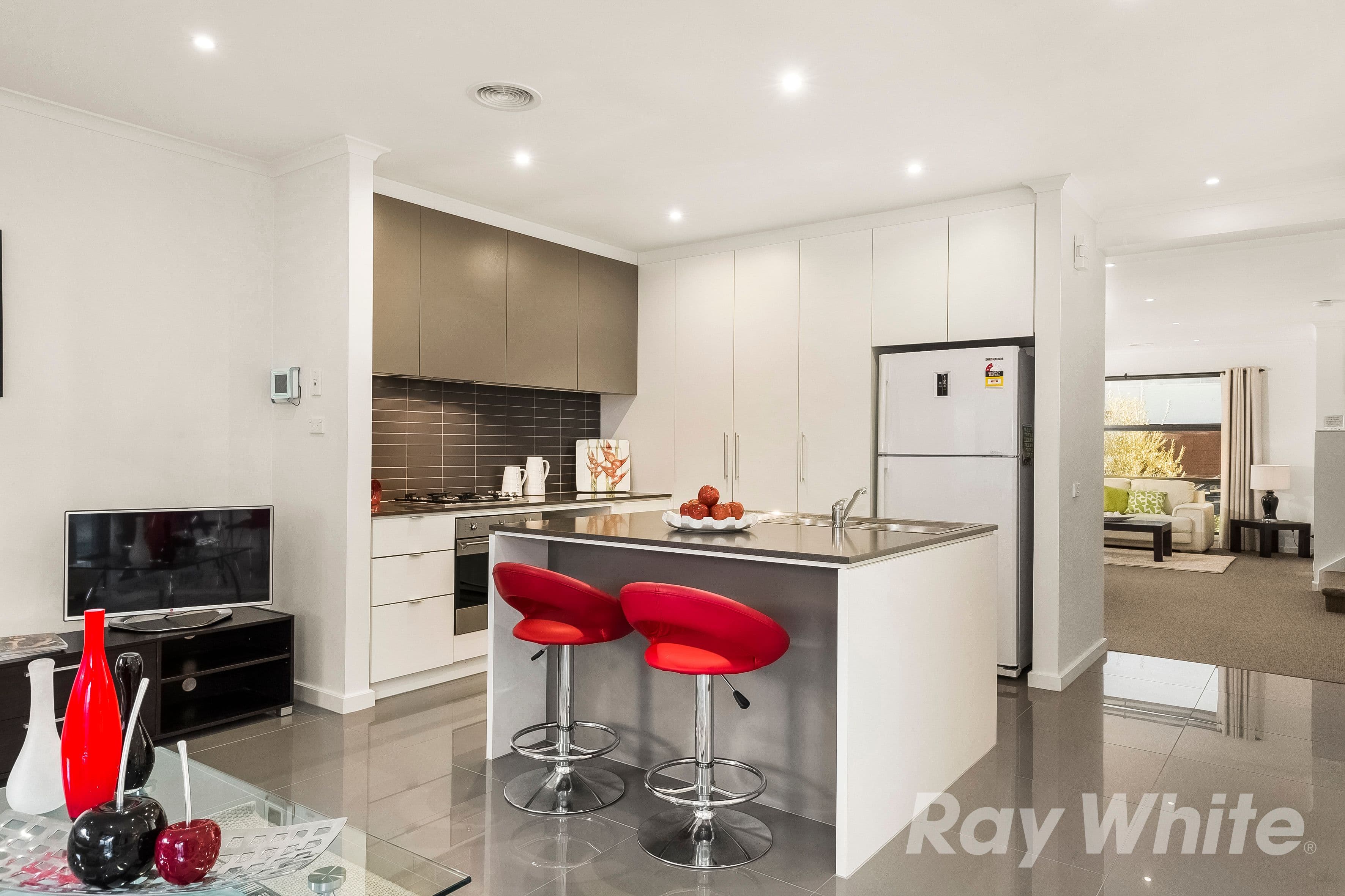 21 Beaconsfield Road, Mulgrave VIC 3170, Mulgrave - Thumbnail 3
