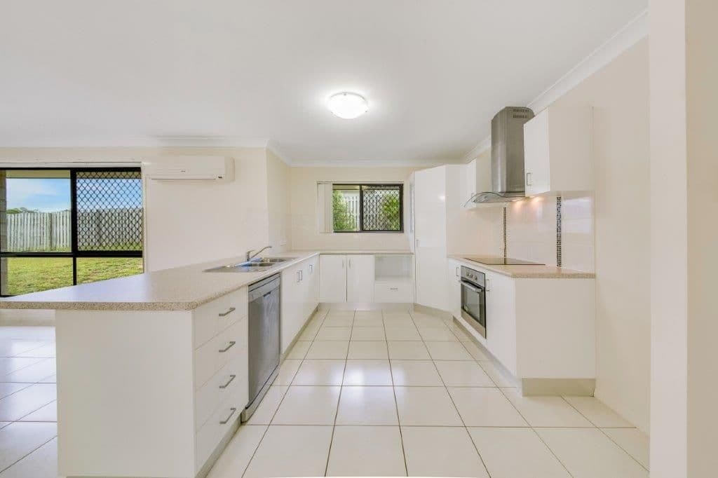8 Peter Corones Drive, Kirkwood QLD 4680, Kirkwood - Thumbnail 4