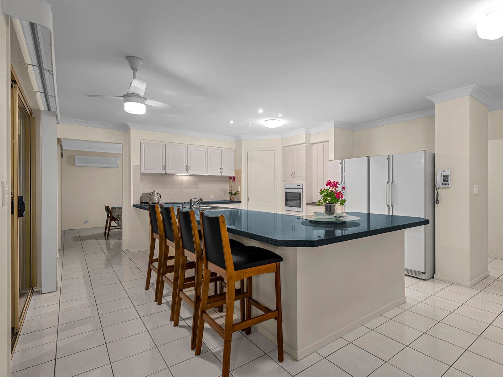 5 Leopardwood Court, Albany Creek QLD 4035, Albany Creek - Thumbnail 4