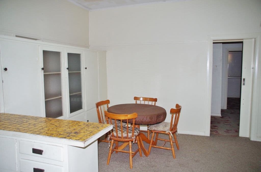 102 Eighteenth Street, Renmark SA 5341, Renmark - Thumbnail 4