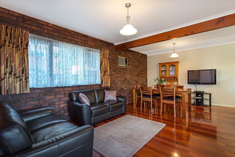 12 Tullius Avenue, OAKLEIGH EAST VIC 3166, Oakleigh East - Thumbnail 2
