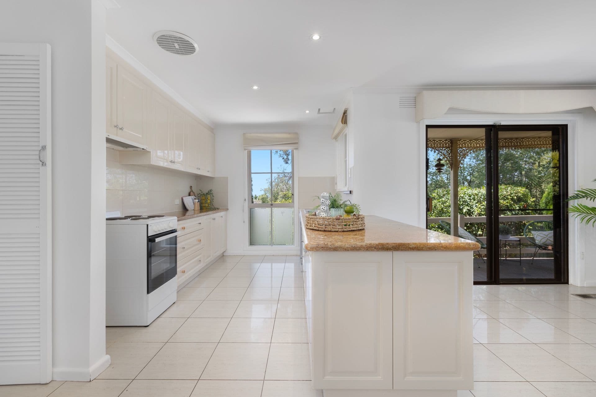 72 Wilson Road, Glen Waverley VIC 3150, Glen Waverley - Thumbnail 7