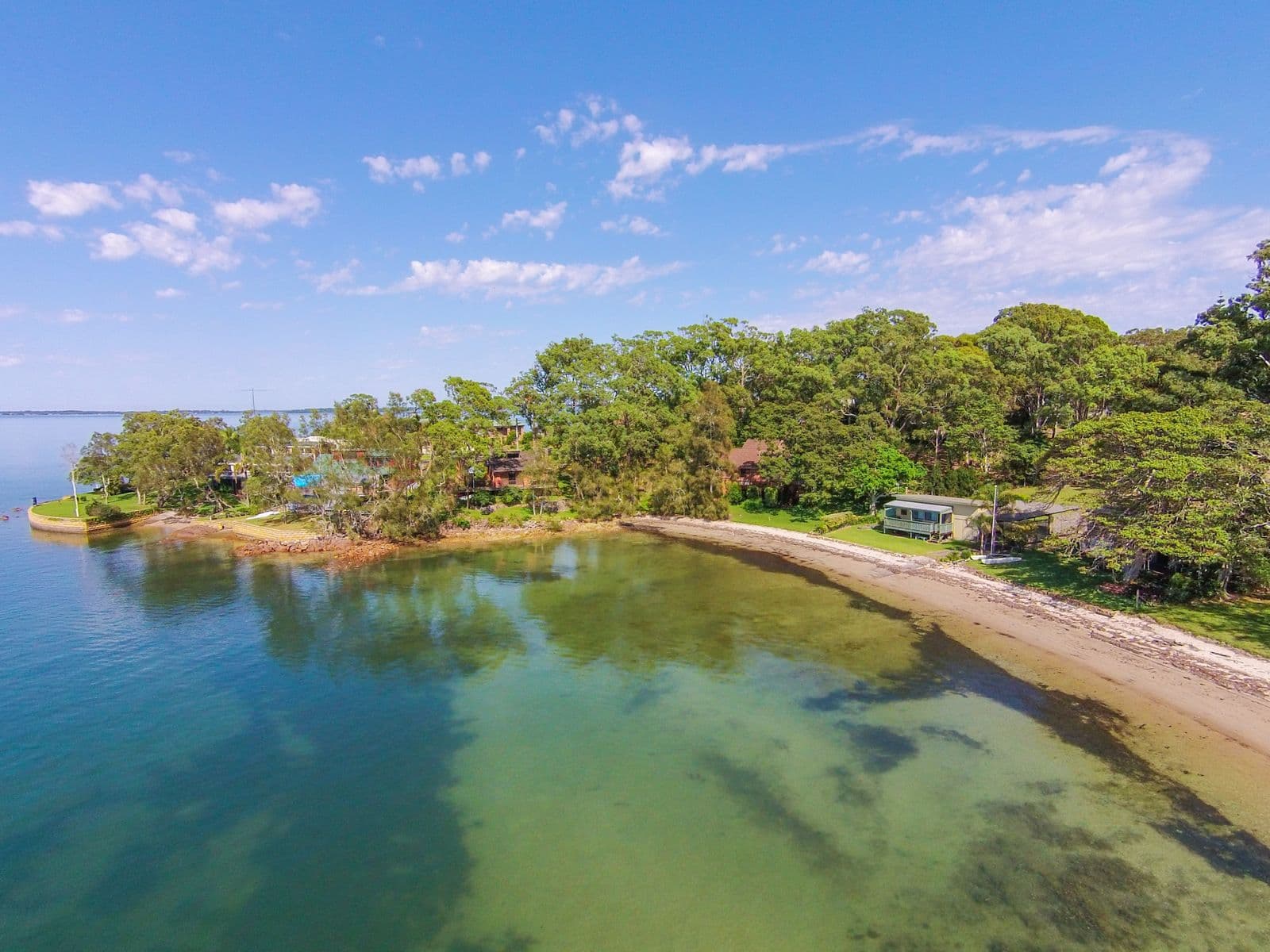 174 Cove Boulevard, North Arm Cove - Thumbnail 3