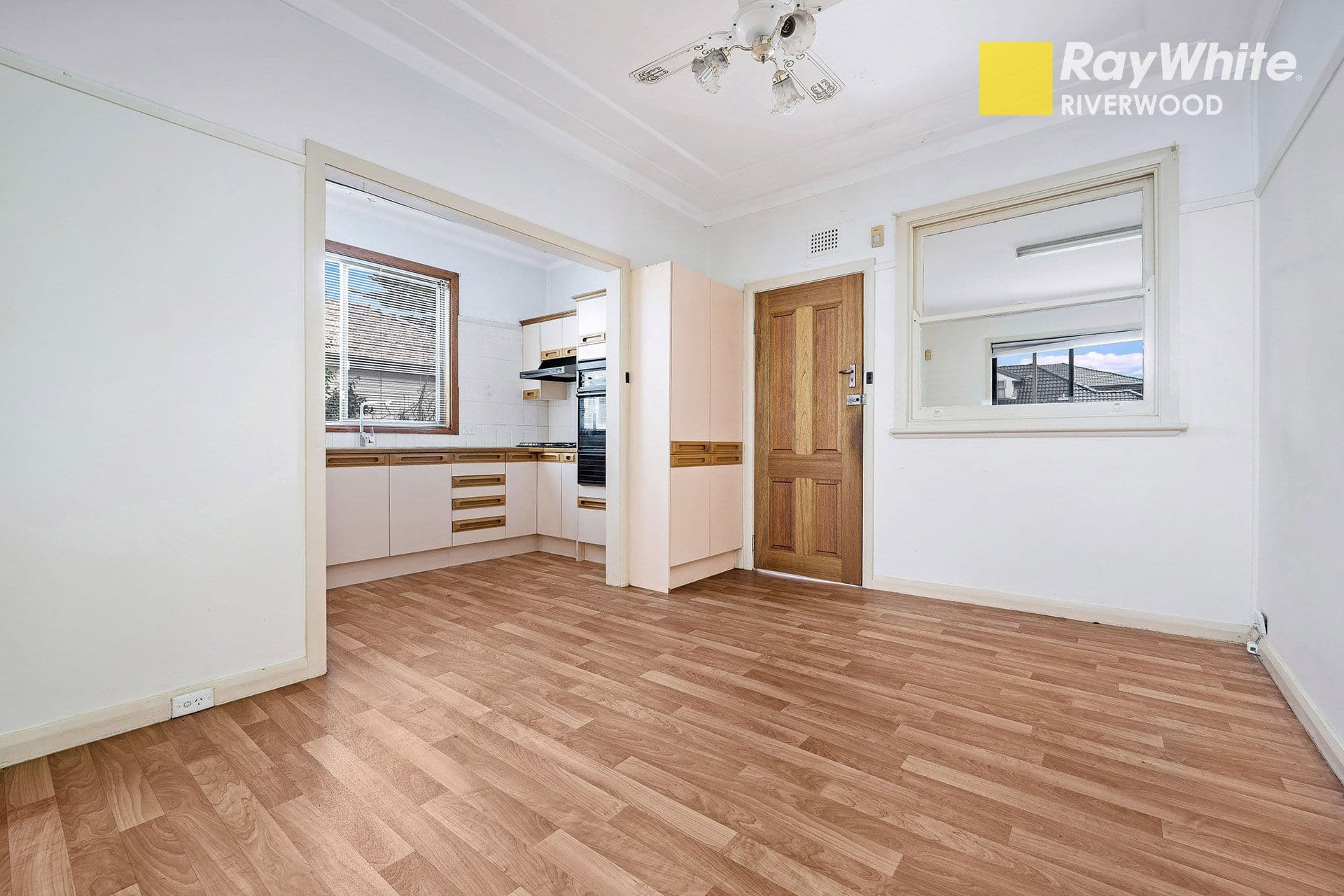 39 Alverstone Street, Riverwood NSW 2210, Riverwood - Thumbnail 2