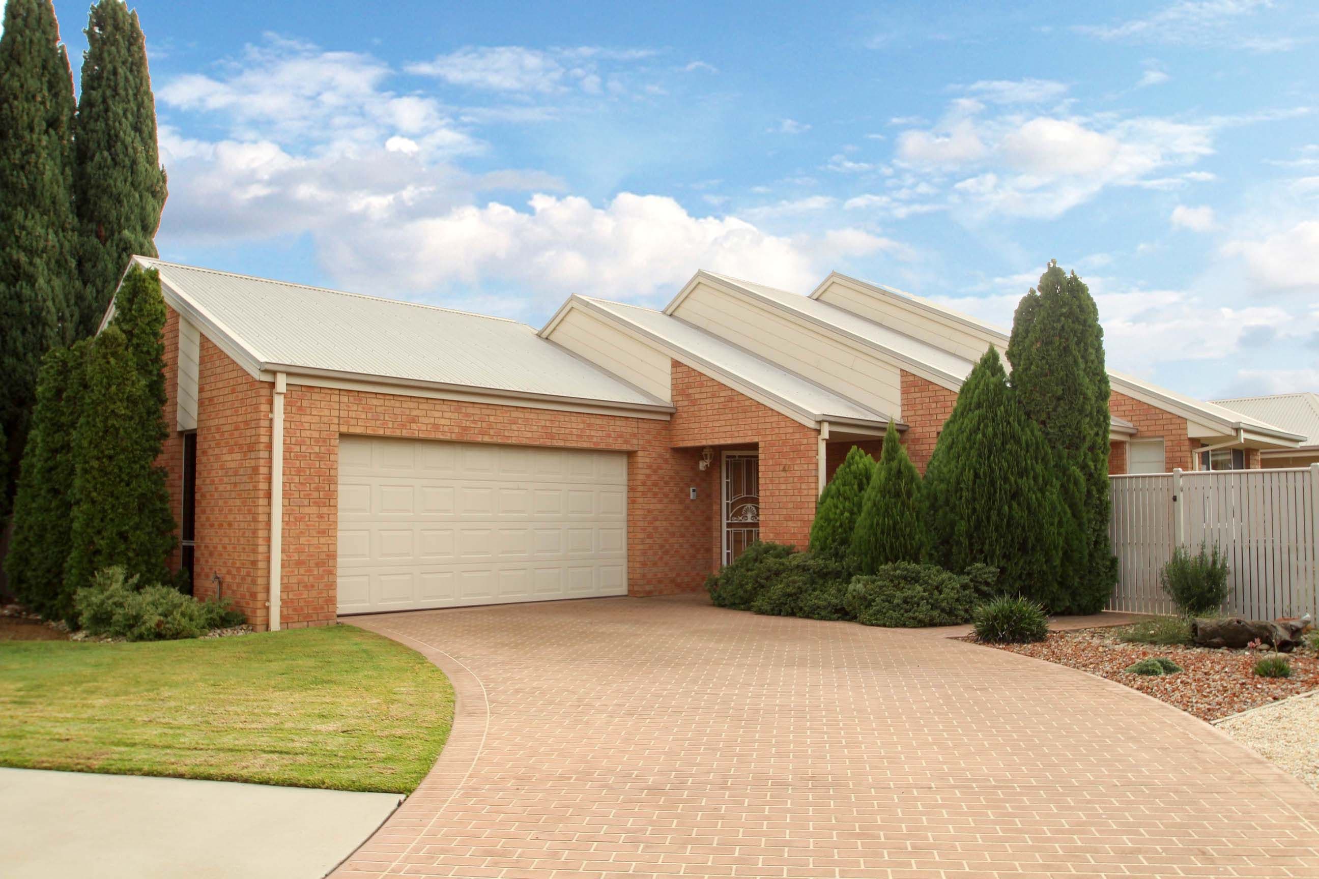 44 Sturt Street, Cobram VIC 3644, Cobram - Thumbnail 2