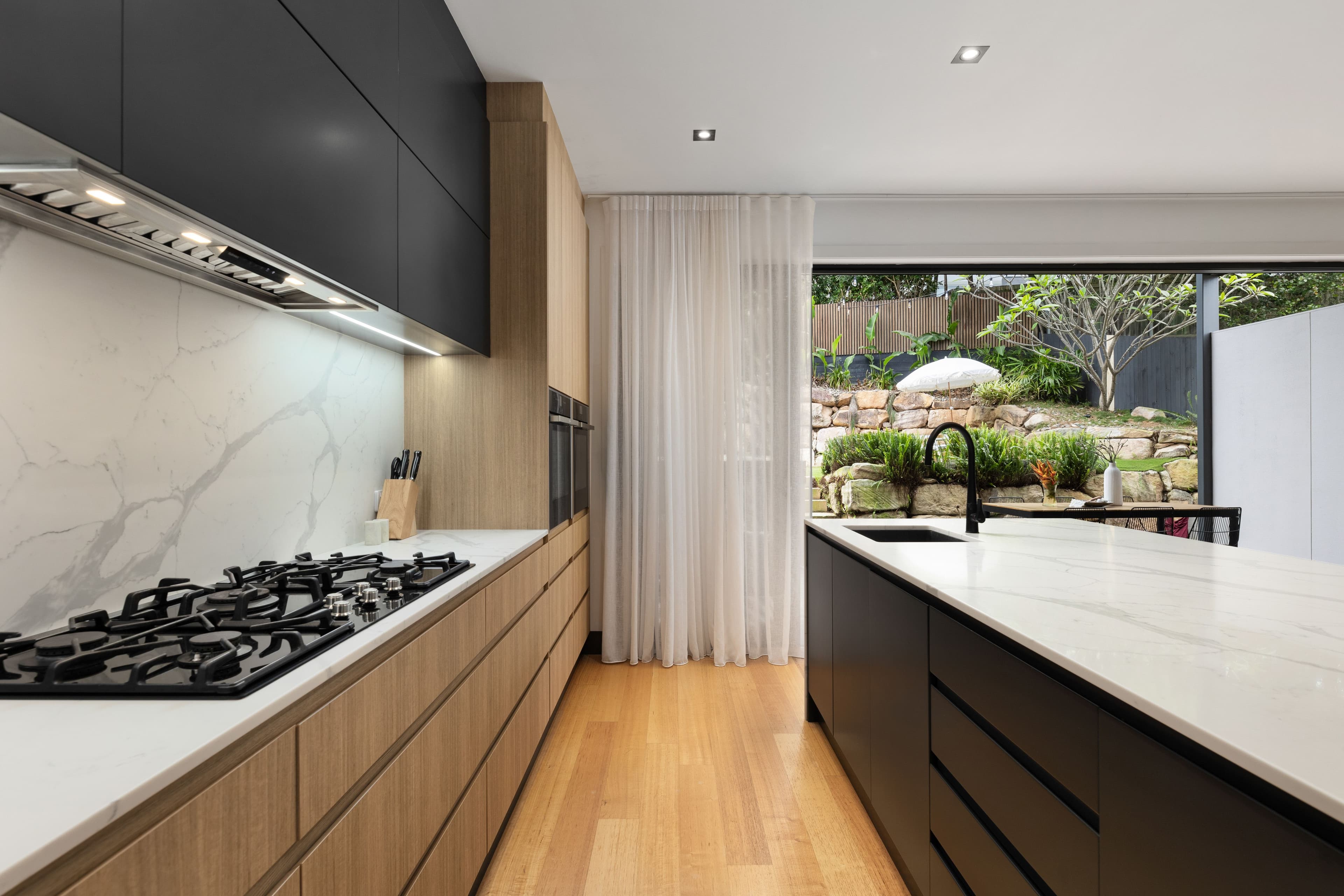 37 Salaria Drive, Seven Hills QLD 4170, Seven Hills - Thumbnail 3