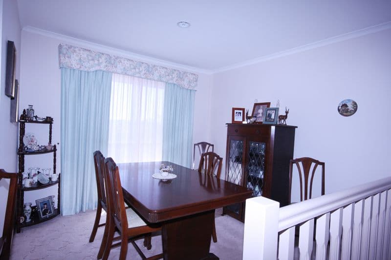 31 Glenaire Crescent, Cranbourne West, VIC, 3977, Cranbourne West - Thumbnail 3
