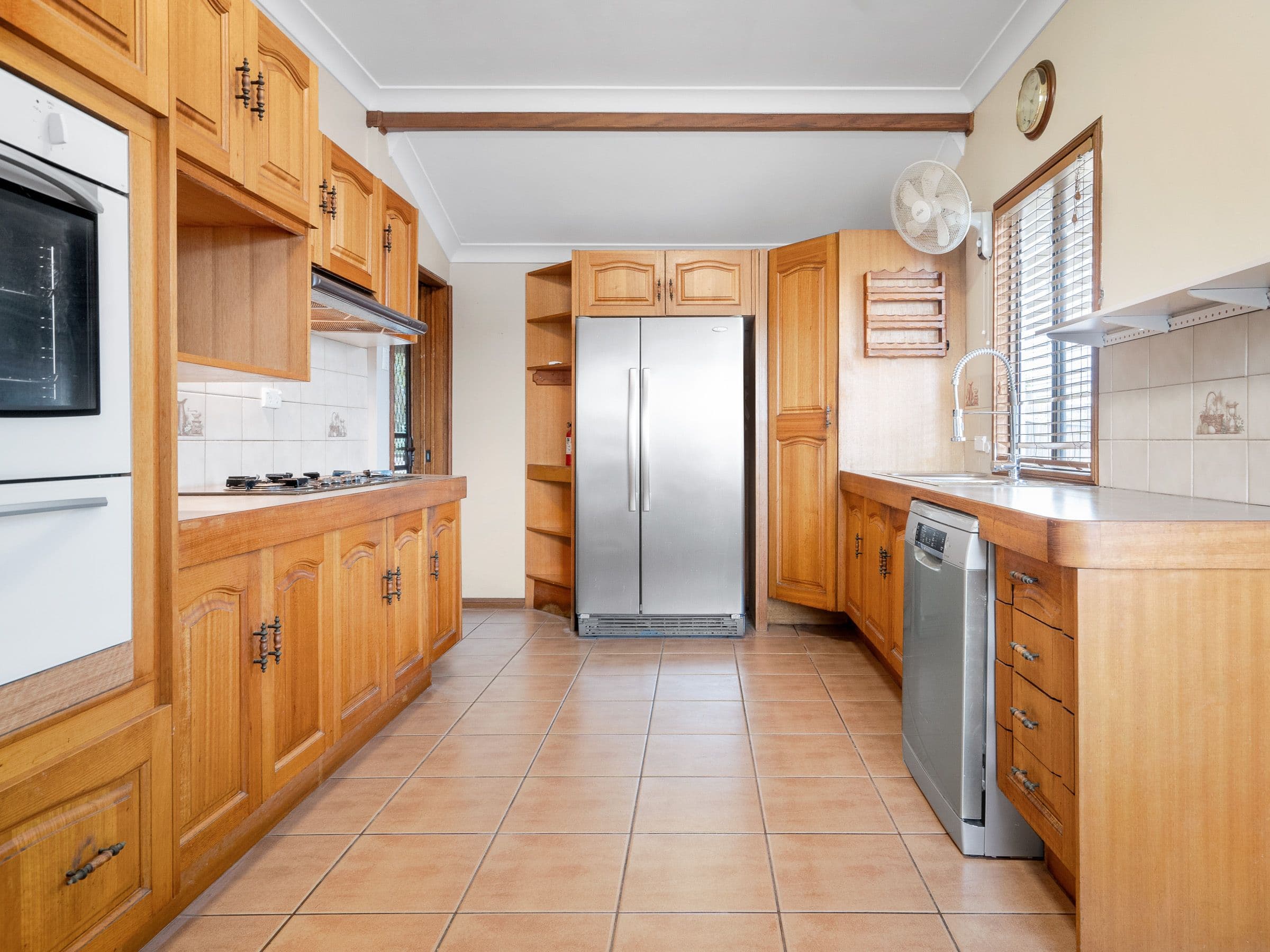 2 Rowton Street, Holland Park QLD 4121, Holland Park - Thumbnail 4