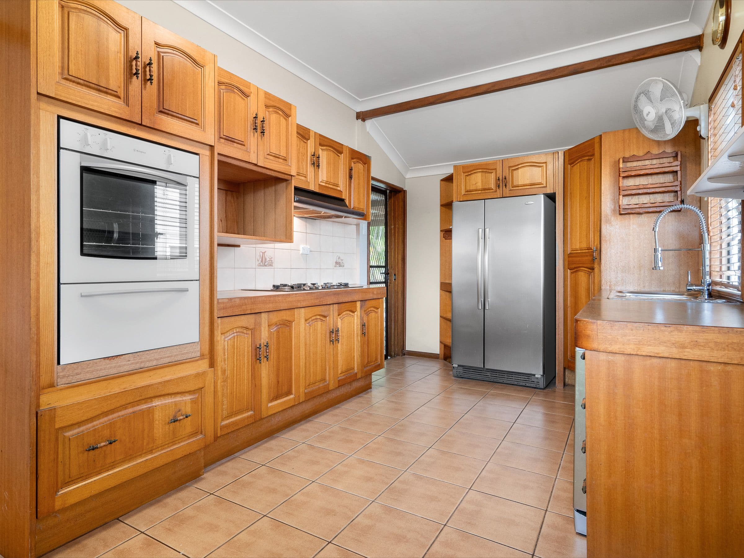 2 Rowton Street, Holland Park QLD 4121, Holland Park - Thumbnail 5