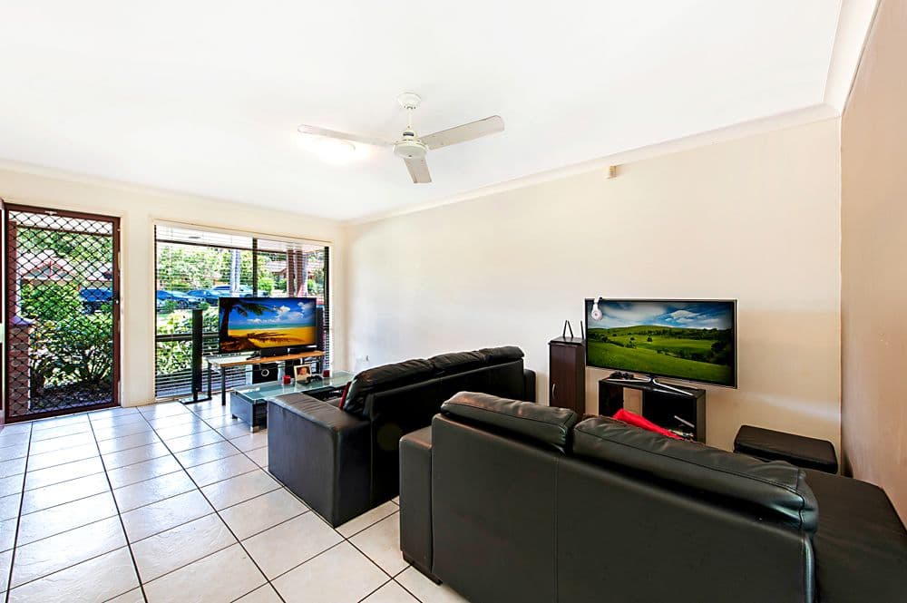 18 Batchworth Road, Molendinar QLD 4214, Molendinar - Thumbnail 2
