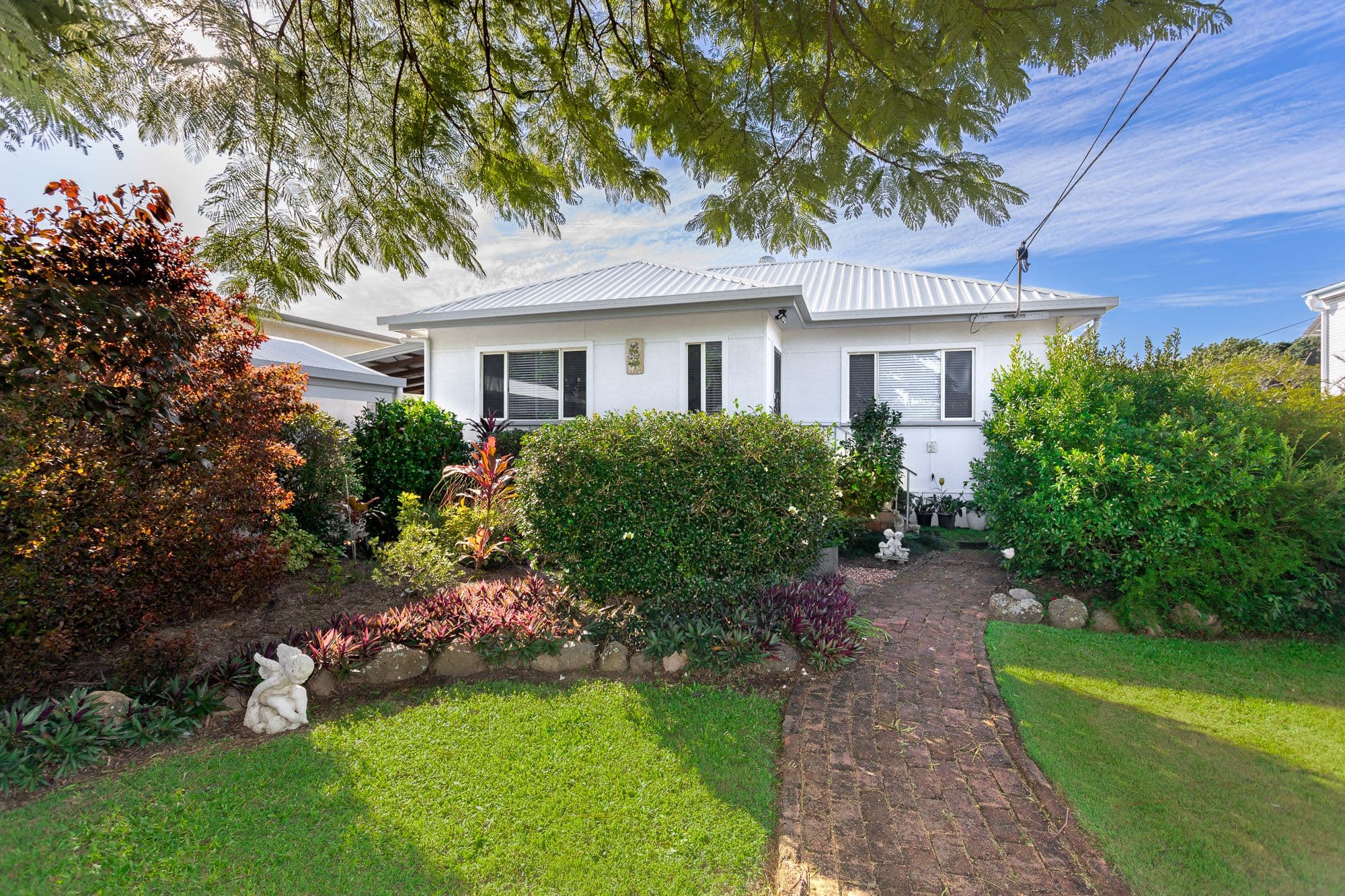 16 Bramble Street, Woody Point QLD 4019, Woody Point - Thumbnail 2