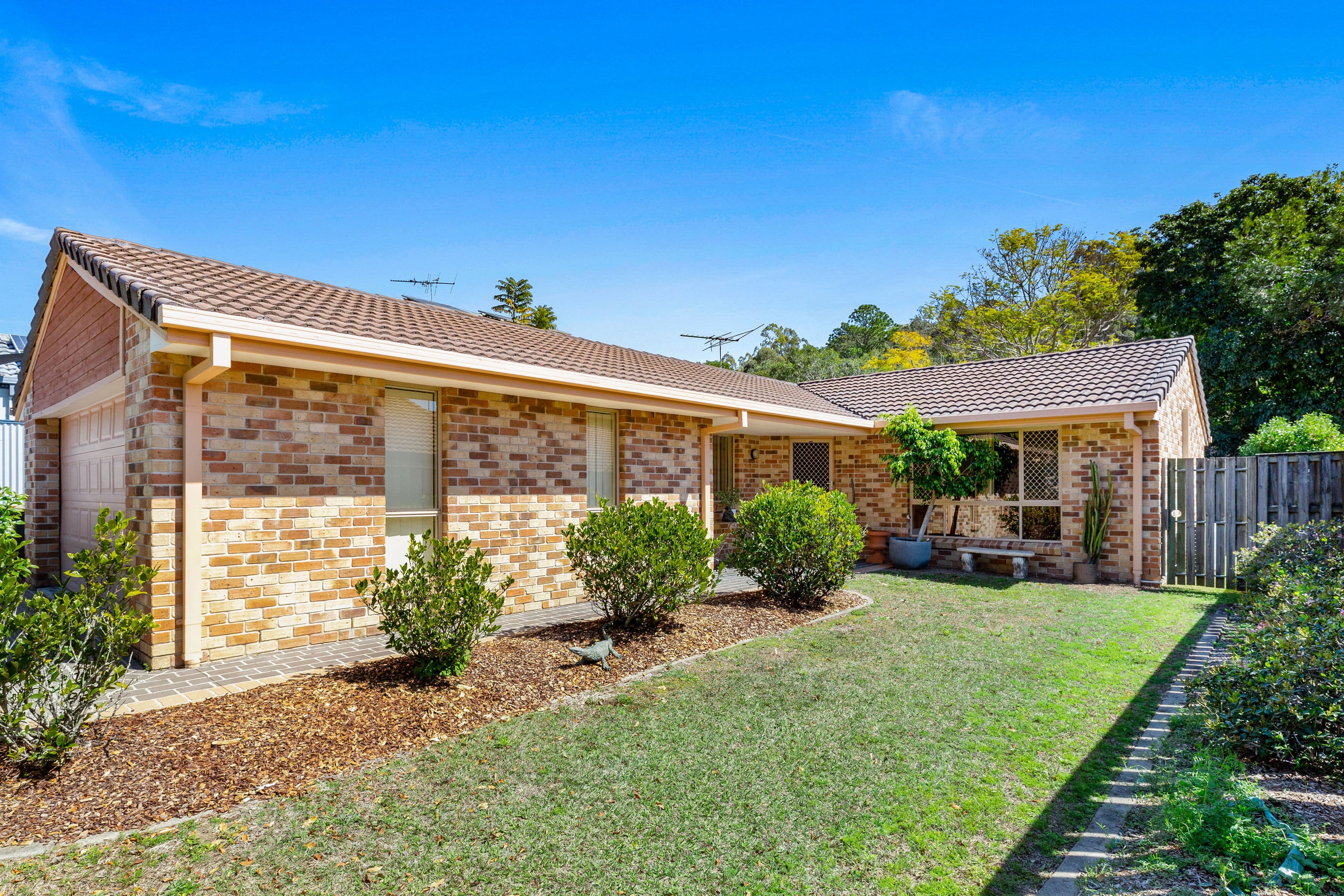 13 Doyle Place, The Gap QLD 4061, The Gap - Thumbnail 2