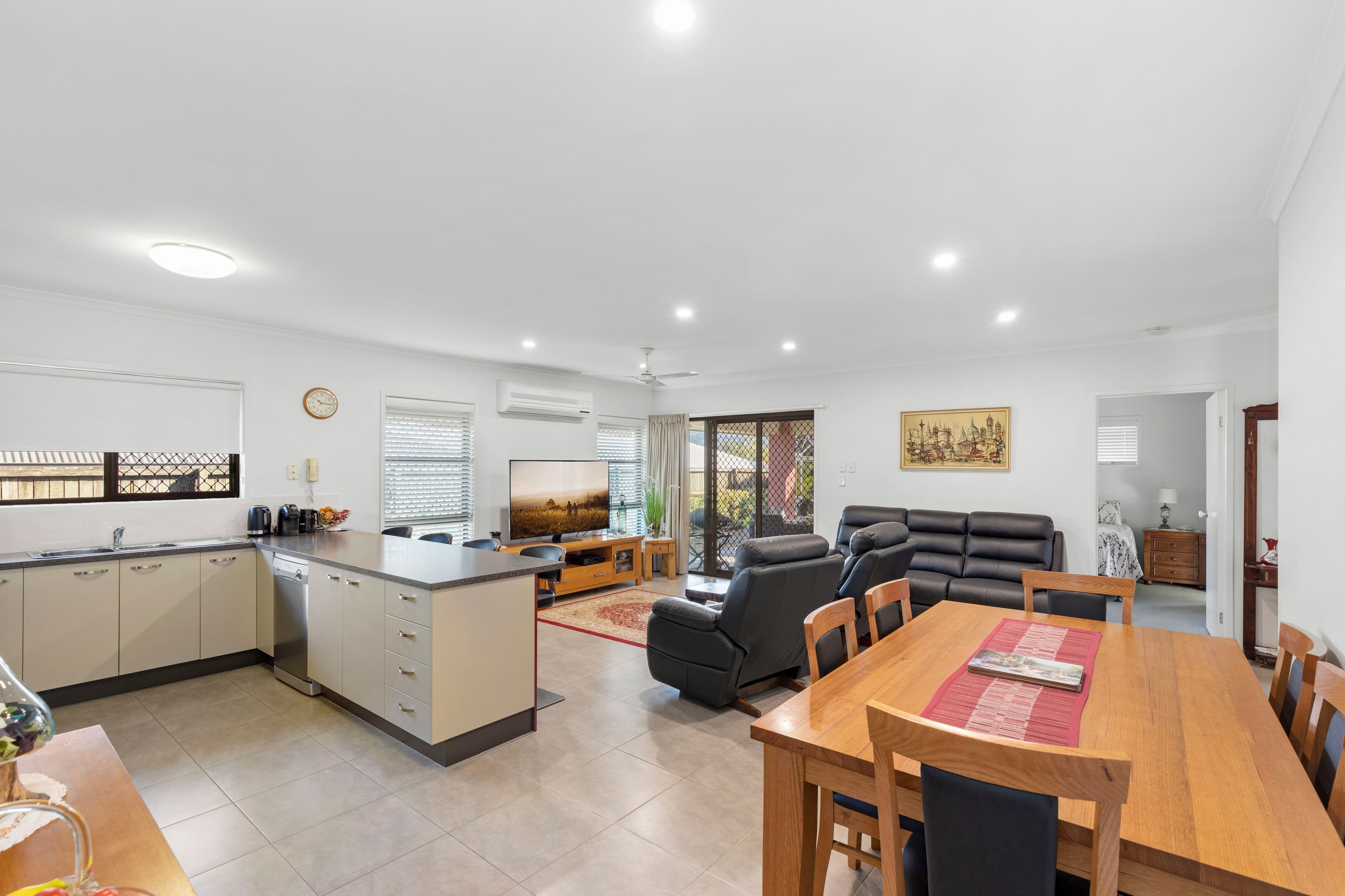 11 Stirling Court, Beerwah QLD 4519, Beerwah - Thumbnail 5