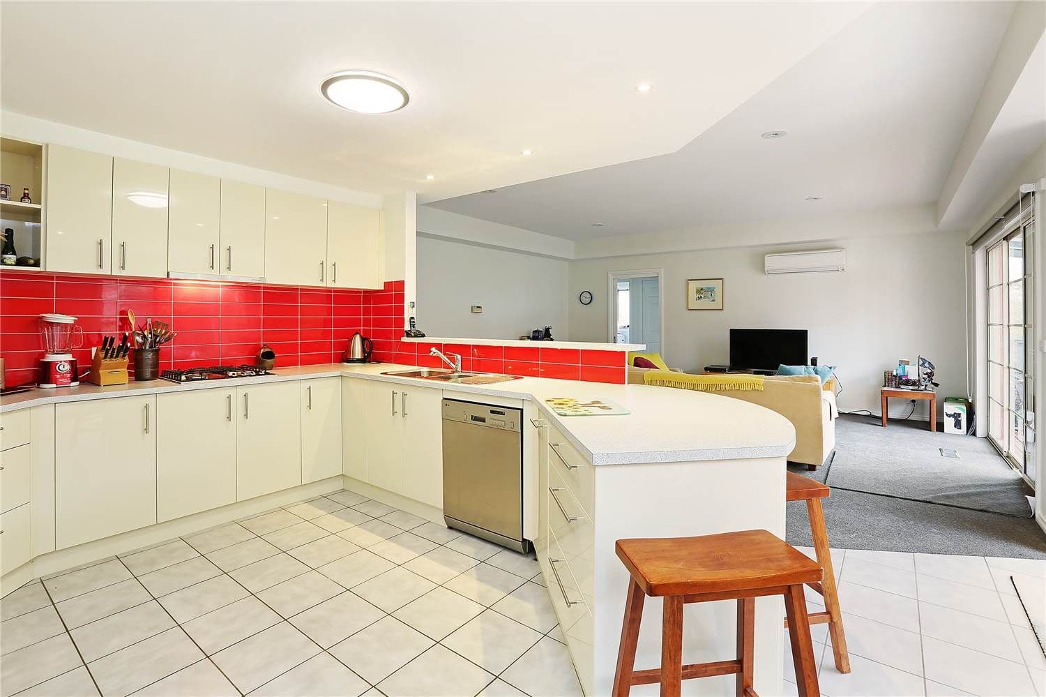 10 Duncan Drive, LARA VIC 3212, Lara - Thumbnail 7