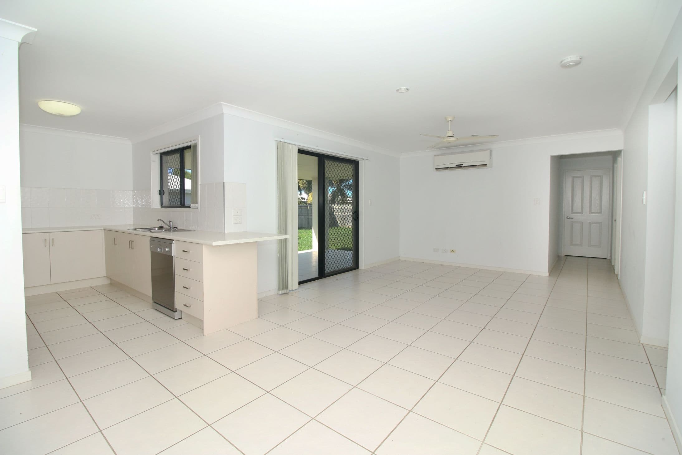 38 Epping Way, Mount Low QLD 4818, Mount Low - Thumbnail 3