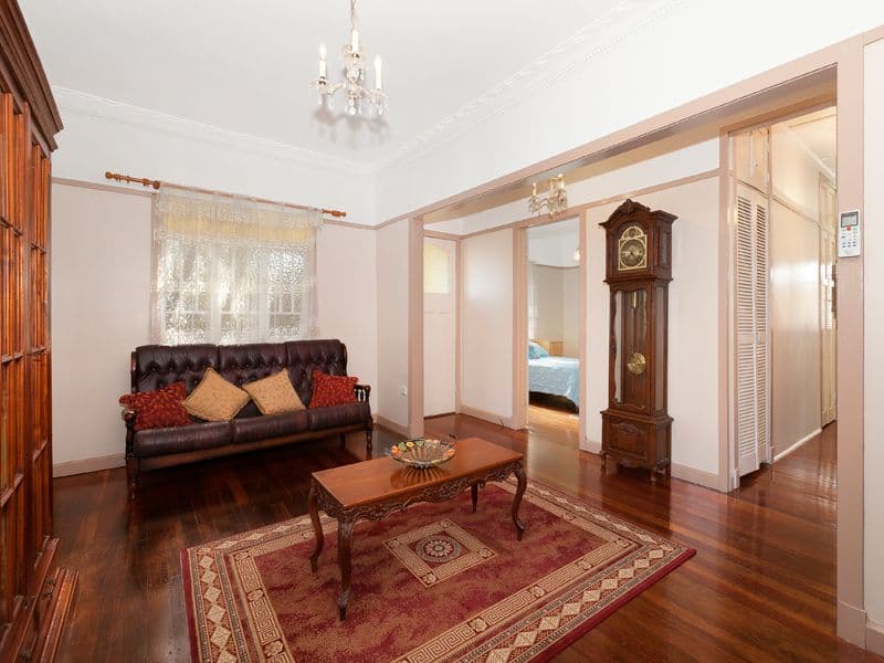 75 Graceville Avenue, GRACEVILLE QLD 4075, Graceville - Thumbnail 4
