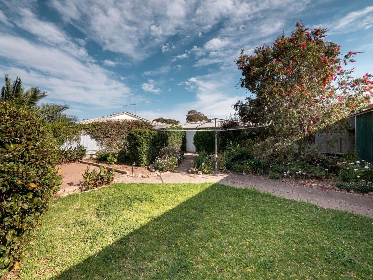 42 Gosford Street, GAWLER WEST SA 5118, Gawler West - Thumbnail 2