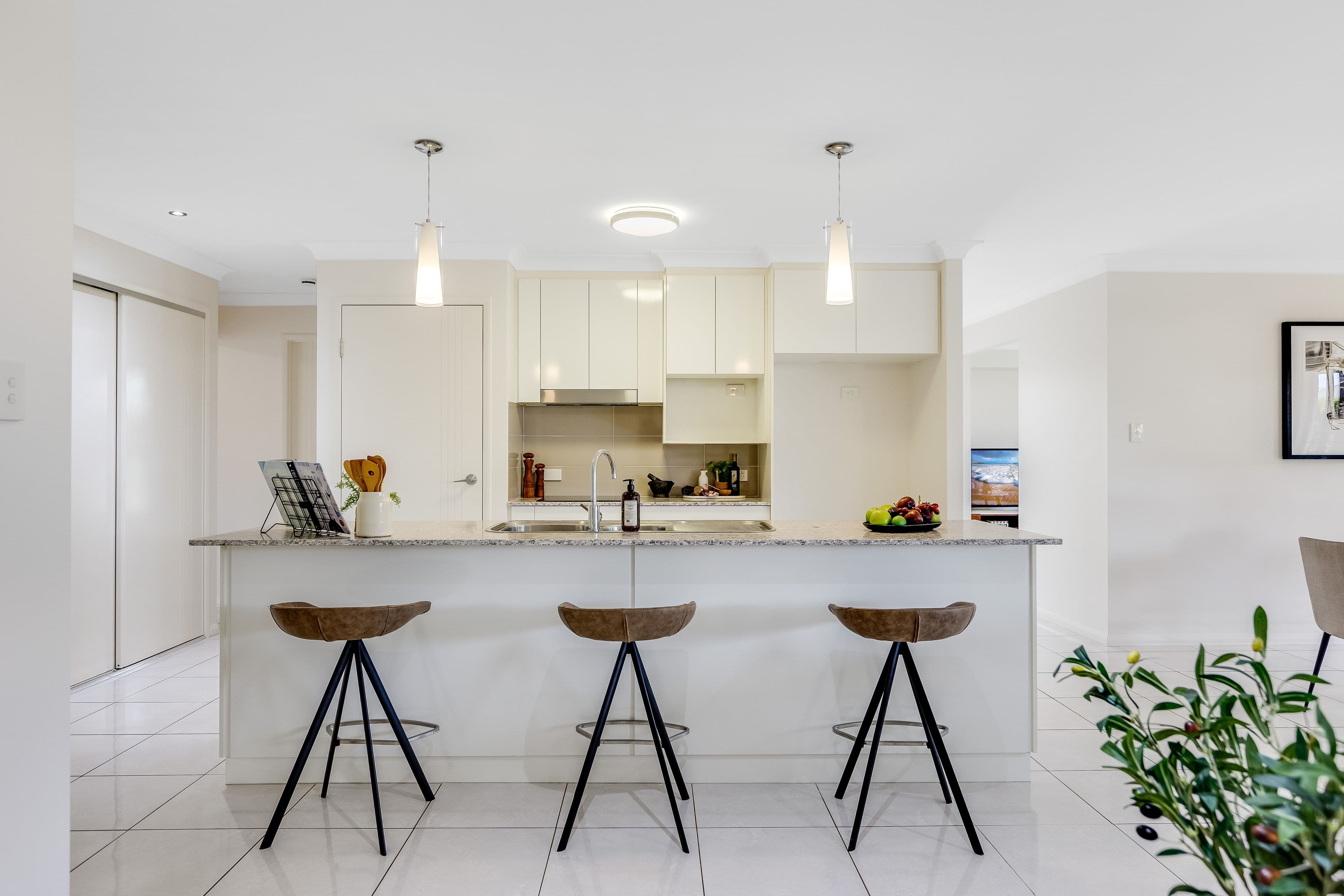28 Pugh Street, Middle Ridge QLD 4350, Middle Ridge - Thumbnail 4