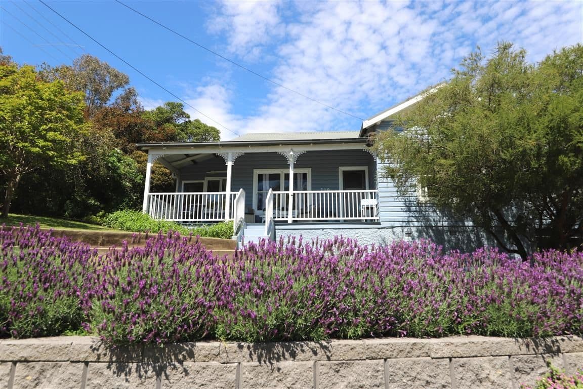 210 Wynyard Street, Tumut NSW 2720, Tumut - Image 1