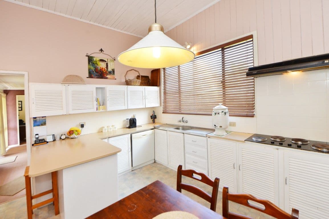 20 Skehan Street, CENTENARY HEIGHTS QLD 4350, Centenary Heights - Thumbnail 4