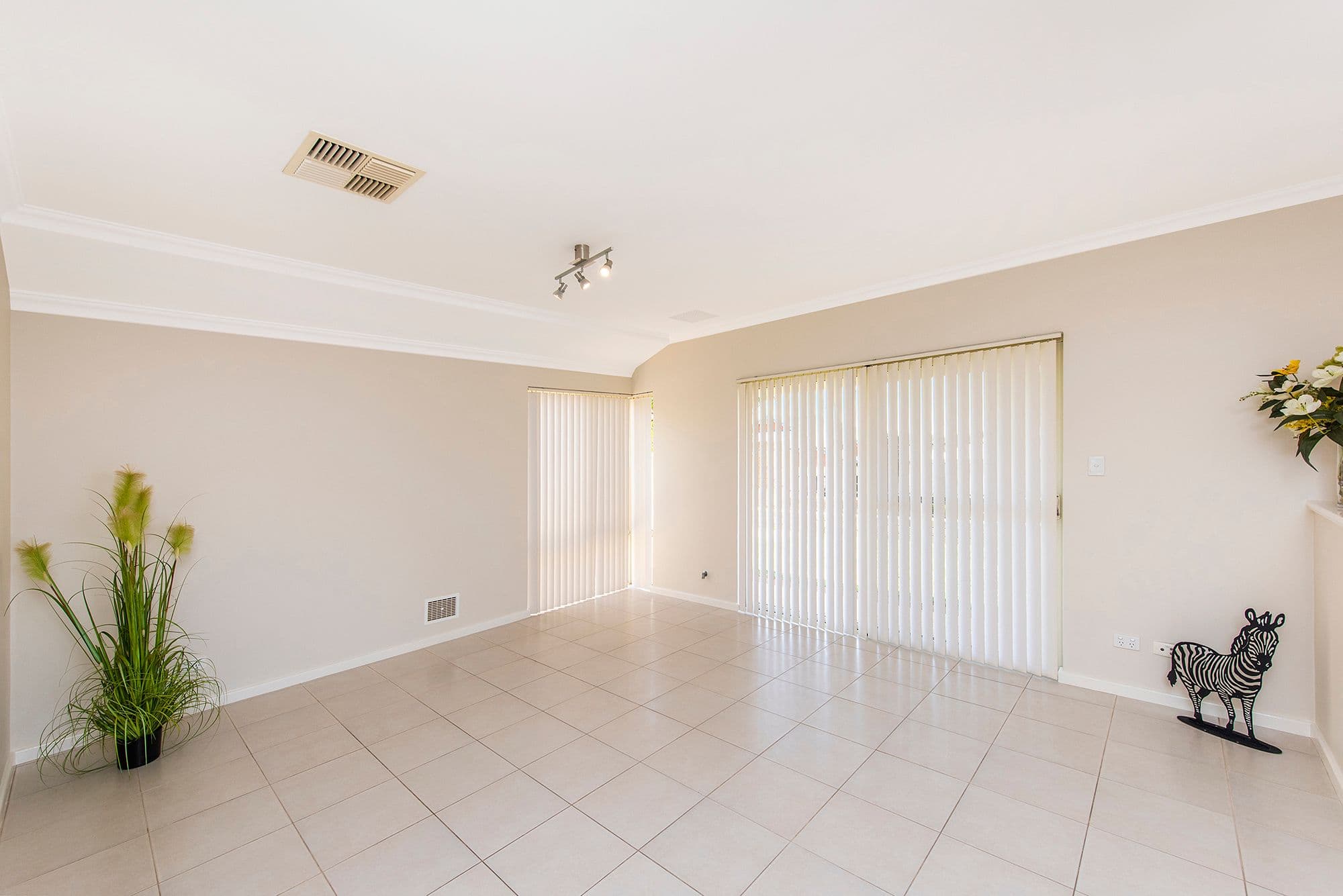 17 Rewell Terrace, Baldivis WA 6171, Baldivis - Thumbnail 8