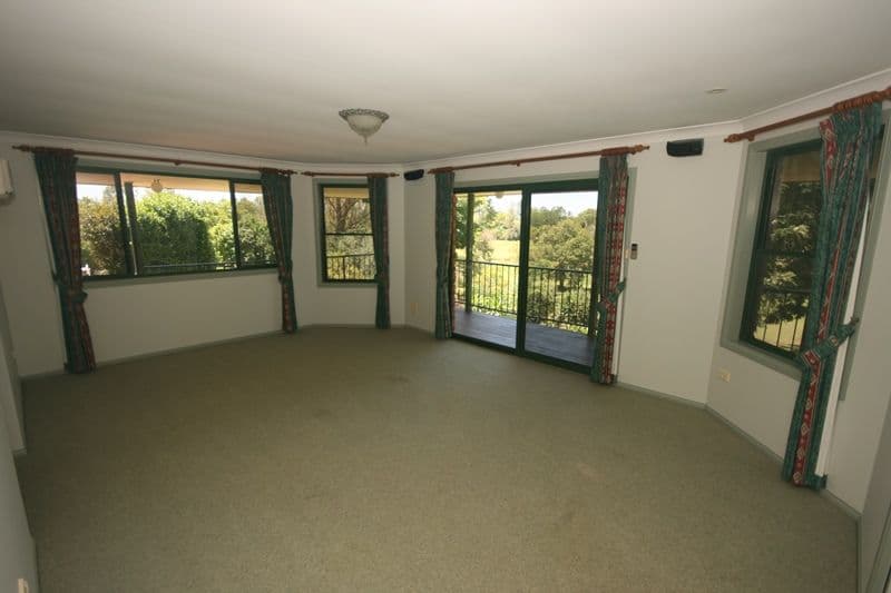 8 Grevillia Drive, Waterview Heights - Thumbnail 6