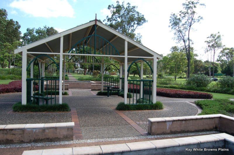 14 Forestglen Crescent, BROWNS PLAINS QLD 4118, Browns Plains - Thumbnail 4