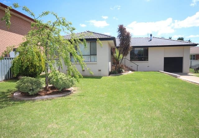 125 Curtis Street, Oberon - Image 1
