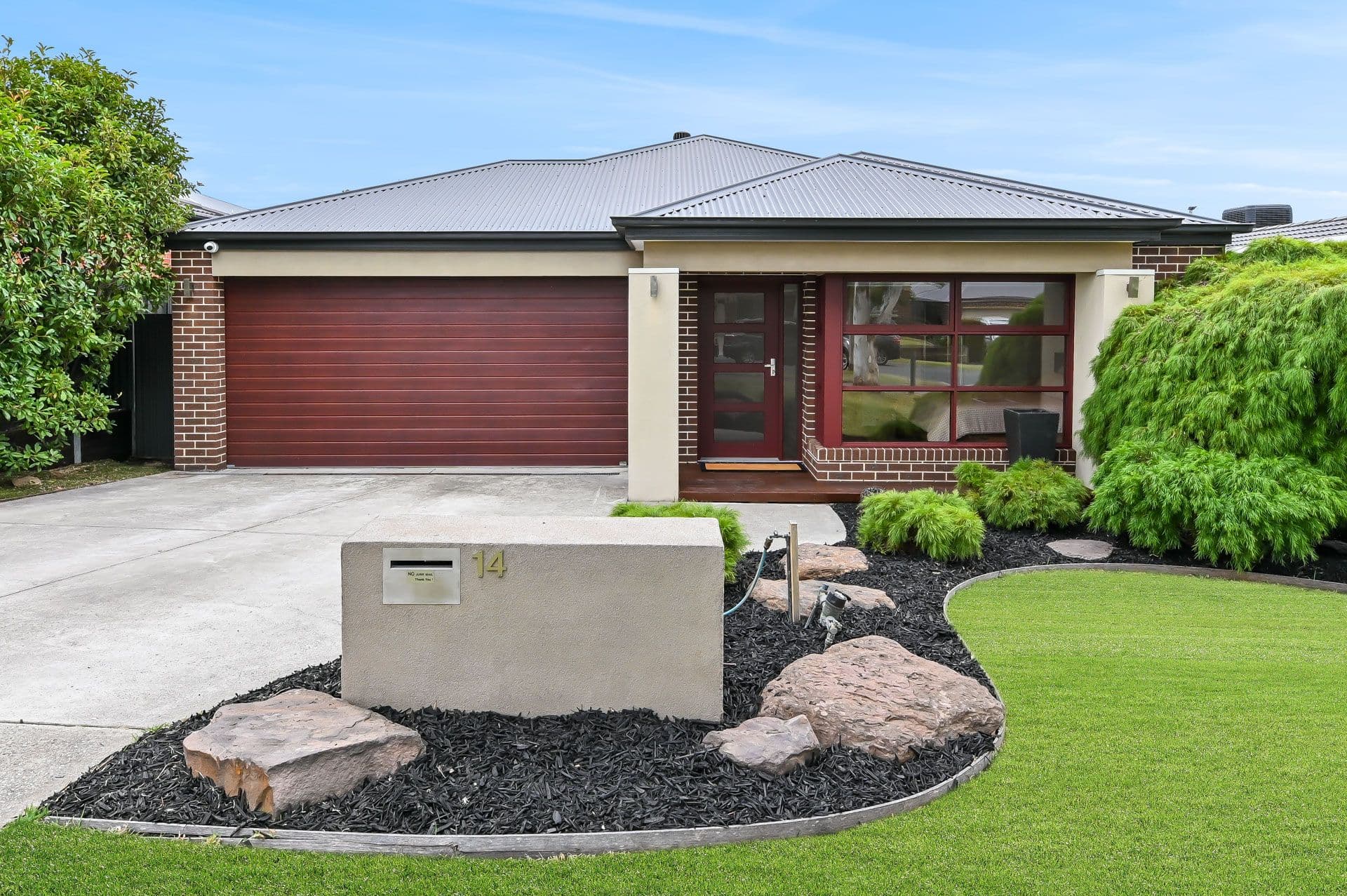 14 Bonneville Parade, Pakenham VIC 3810, Pakenham - Thumbnail 2