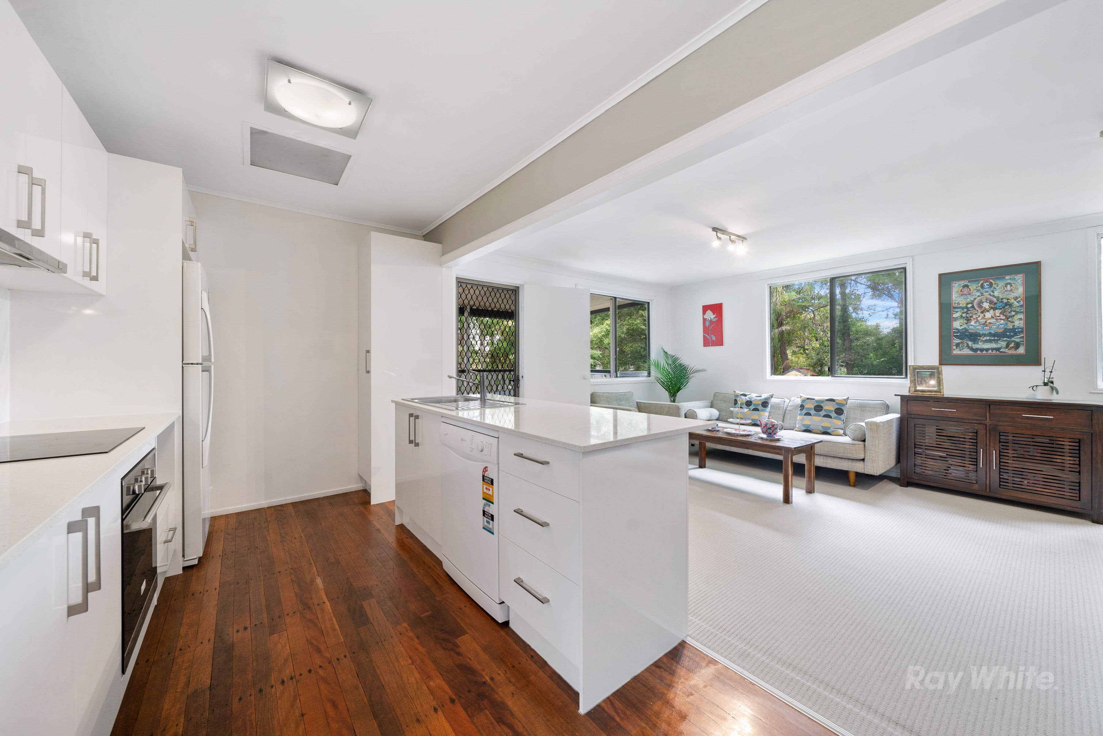 6 Winifred Street, Kingston QLD 4114, Kingston - Thumbnail 2