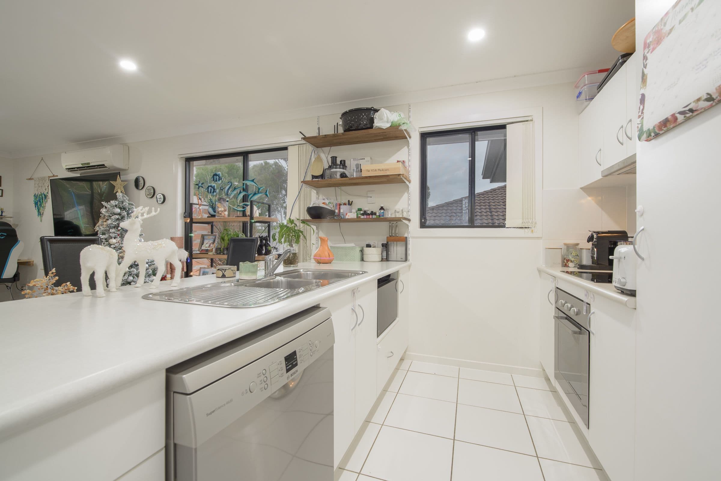 50 Cavella Drive, Glen Eden QLD 4680, Glen Eden - Thumbnail 3