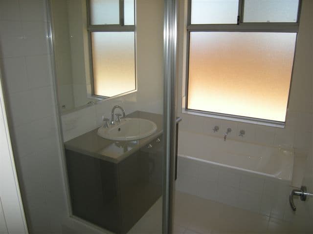 25 Jeffrey Loop, BROOKDALE WA 6112, Brookdale - Thumbnail 5