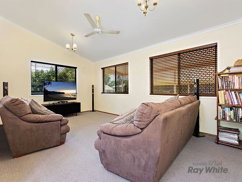 10 Whitton Street, WHITE ROCK QLD 4868, White Rock - Thumbnail 4