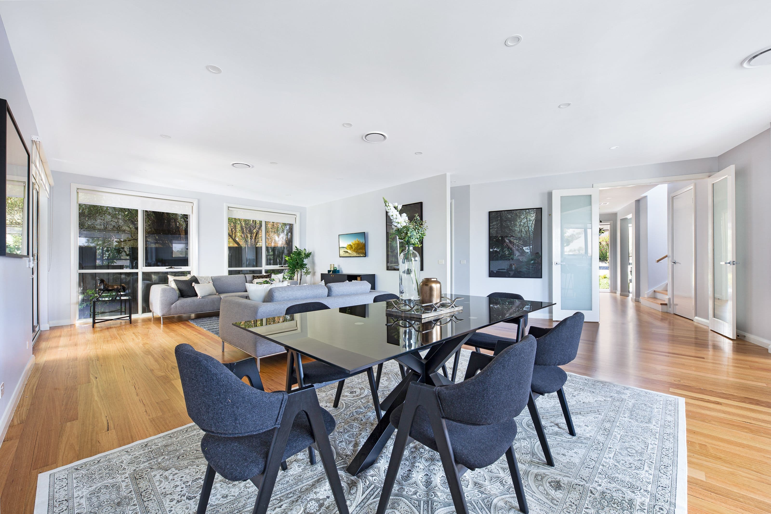2 Doorawarrah Court, Mount Waverley VIC 3149, Mount Waverley - Thumbnail 2