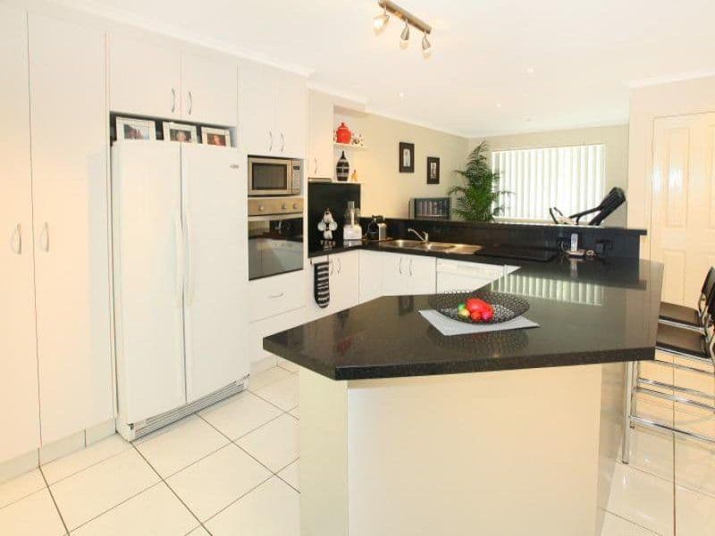 39 Dartmouth Court, VARSITY LAKES QLD 4227, Varsity Lakes - Thumbnail 4