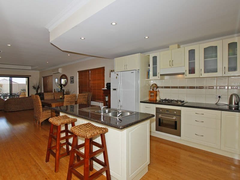9  Bolton Way, DARCH WA 6065, Darch - Thumbnail 3