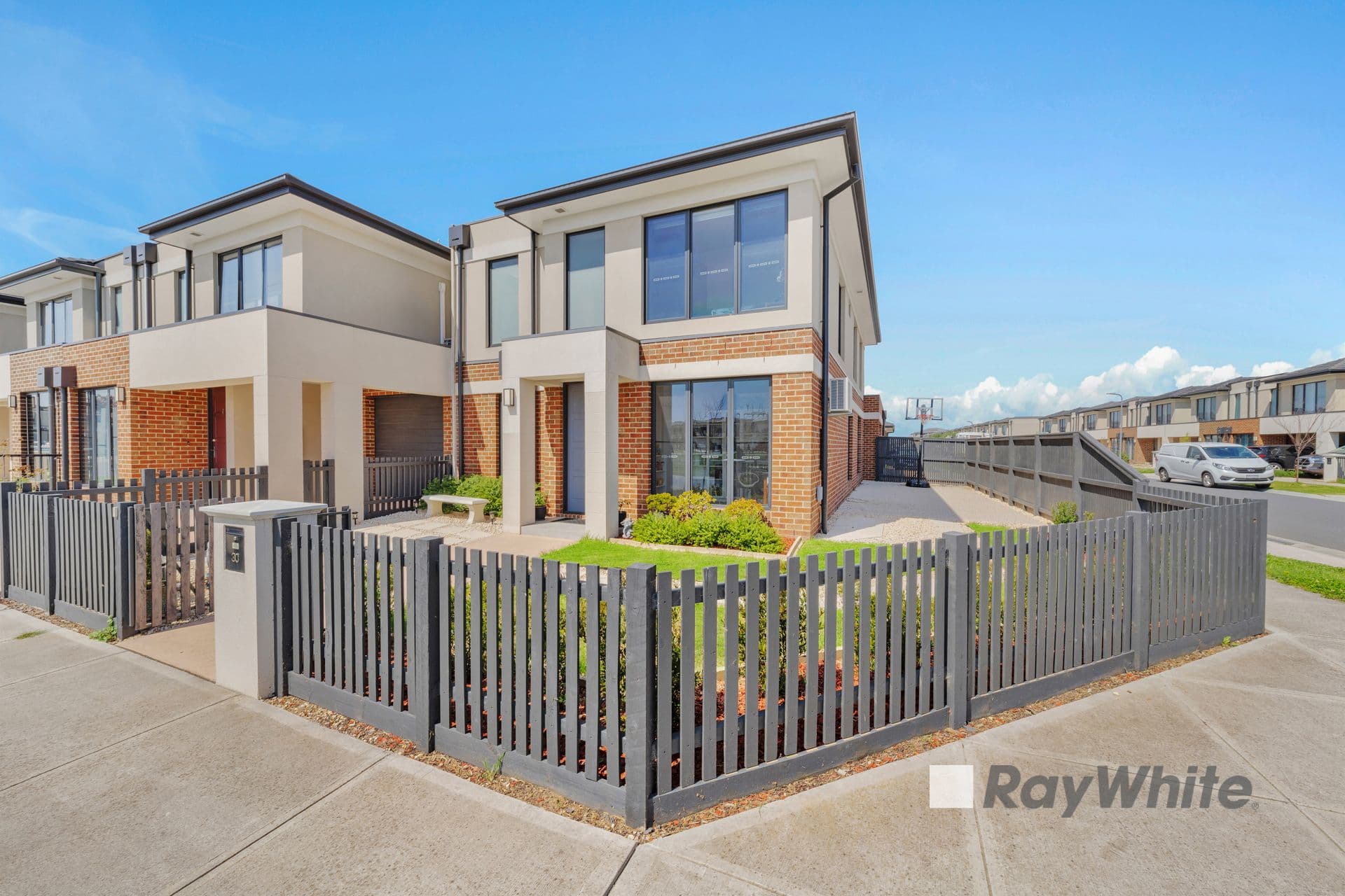 30 Billy Buttons Drive, Narre Warren VIC 3805, Narre Warren - Thumbnail 2