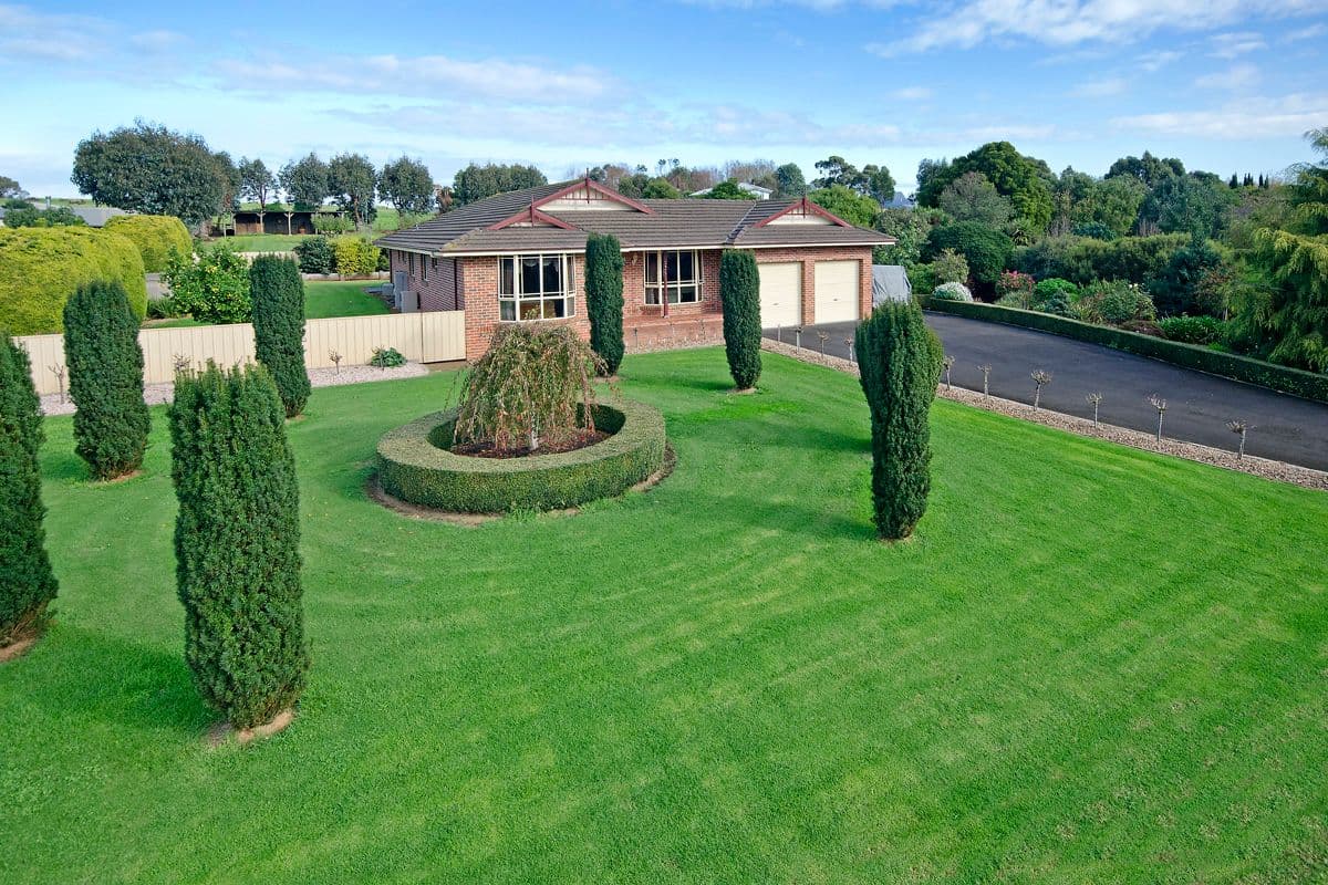 9 Clarke Street, Koroit VIC 3282, Koroit - Image 1