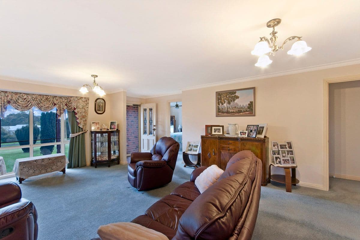 9 Clarke Street, Koroit VIC 3282, Koroit - Thumbnail 5