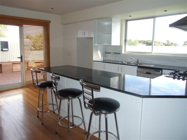 17 Seesburg Street, CAPE WOOLAMAI VIC 3925, Cape Woolamai - Thumbnail 2