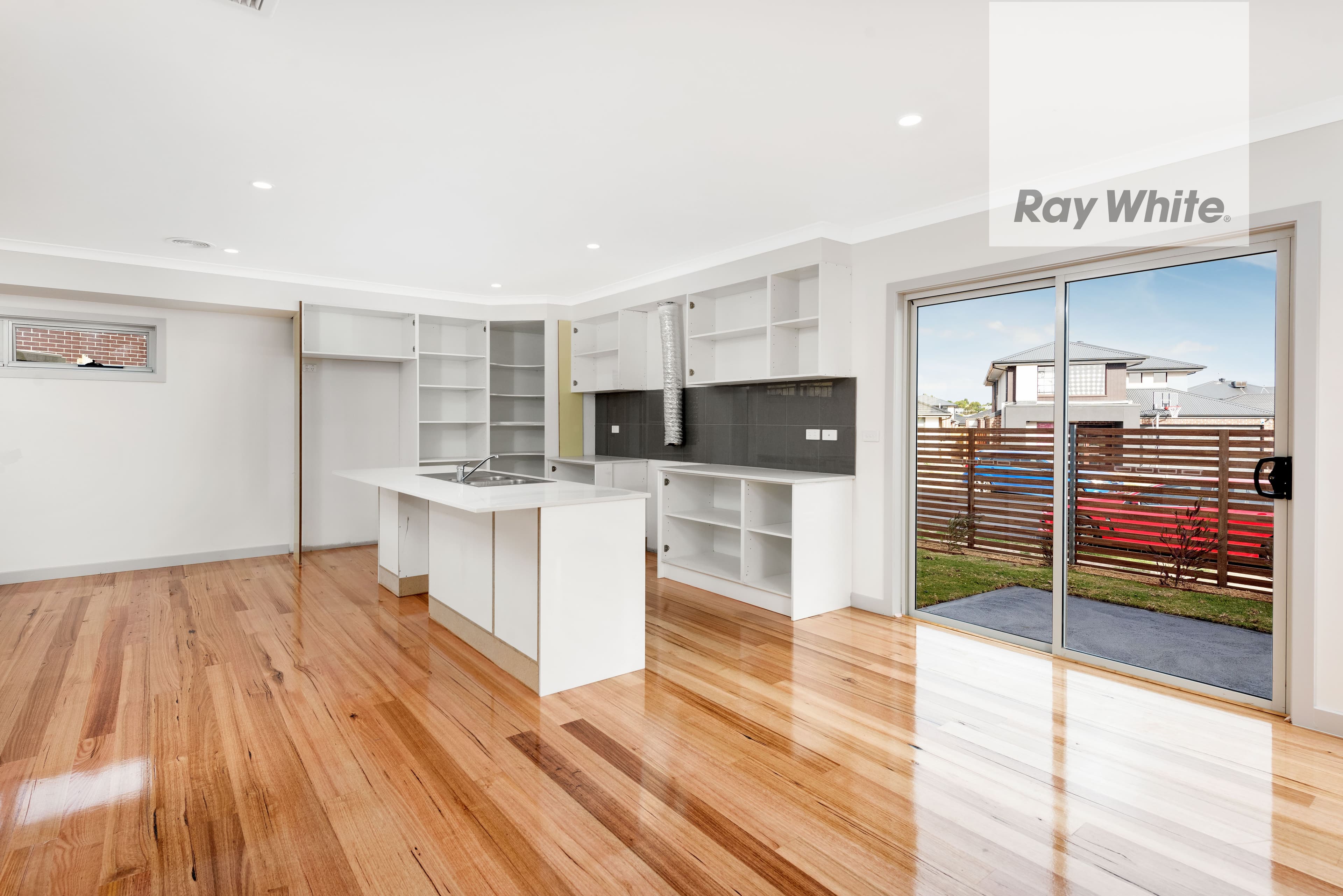 39 Marley Boulevard, Doreen VIC 3754, Doreen - Thumbnail 3