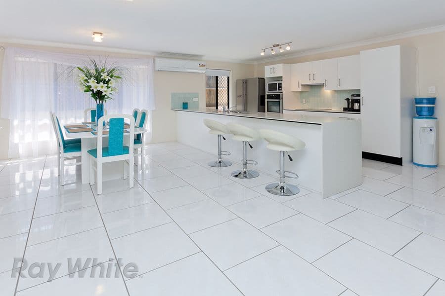54 Ambrose Drive, AUGUSTINE HEIGHTS QLD 4300, Augustine Heights - Thumbnail 4