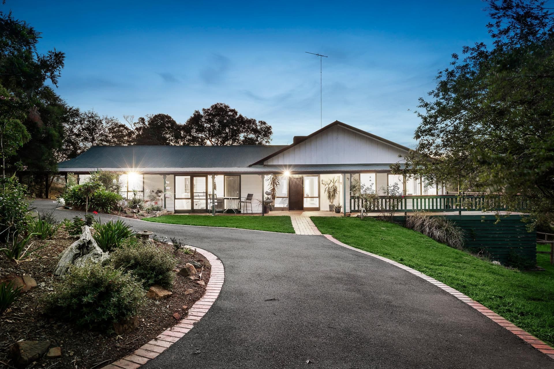 114 Perversi Avenue, Diamond Creek VIC 3089, Diamond Creek - Image 1