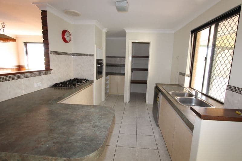 21 Highview Rise, Ballajura WA 6066, Ballajura - Thumbnail 2