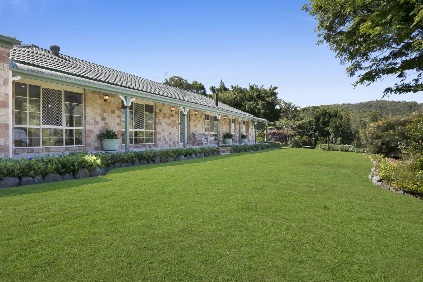 381 Bonogin Road, Bonogin QLD 4213, Bonogin - Thumbnail 3