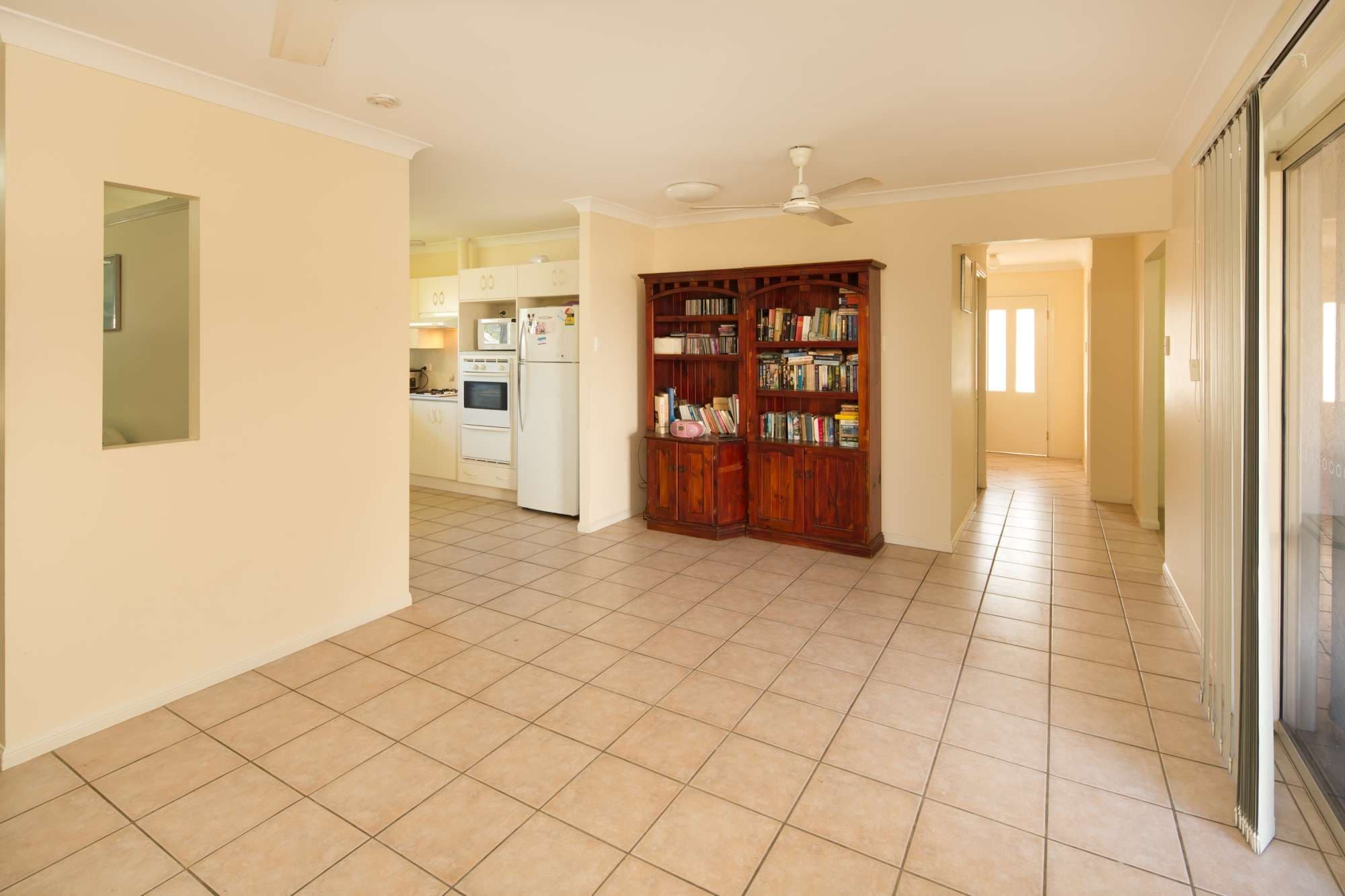 27 Florida Place, KIRWAN QLD 4817, Kirwan - Thumbnail 4