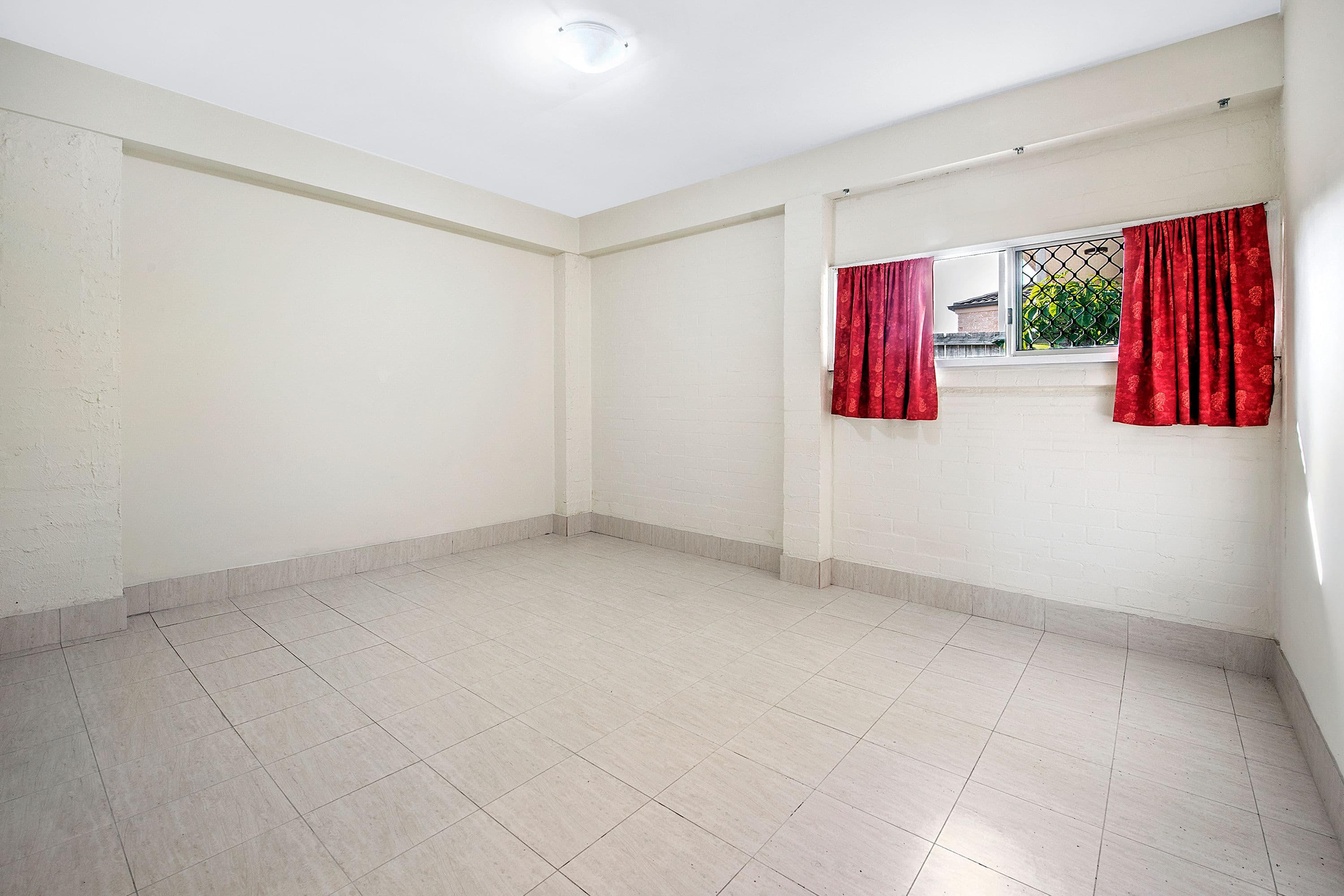 15 Tecoma Street, Southport QLD 4215, Southport - Thumbnail 7